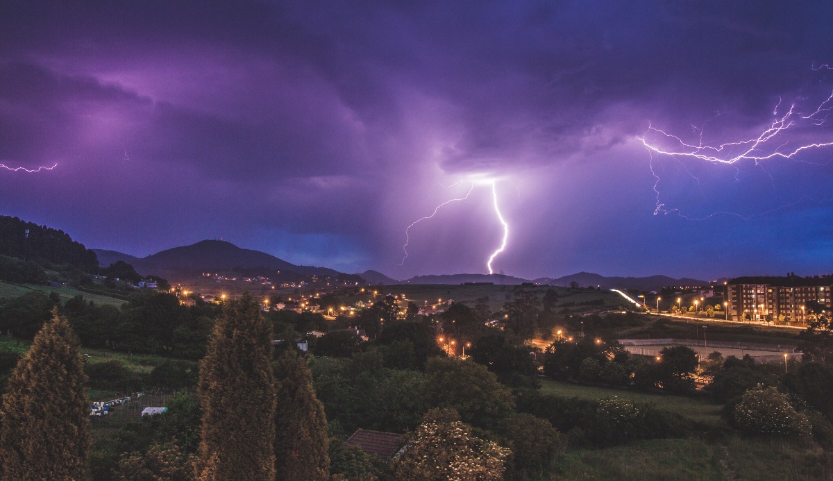 The Longest Thunderstorm In The World Lasts For Days Clue the-longest-thunderstorm-in-the-world-lasts-for-days-clue