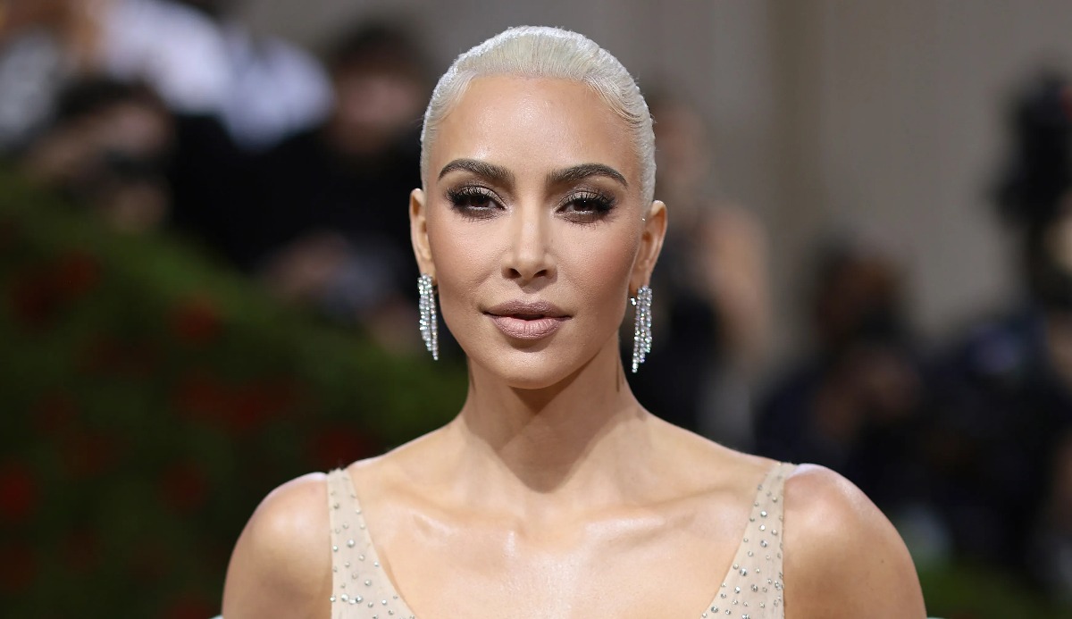 What would you worry about if you were the Kardashians' manager? Quiz