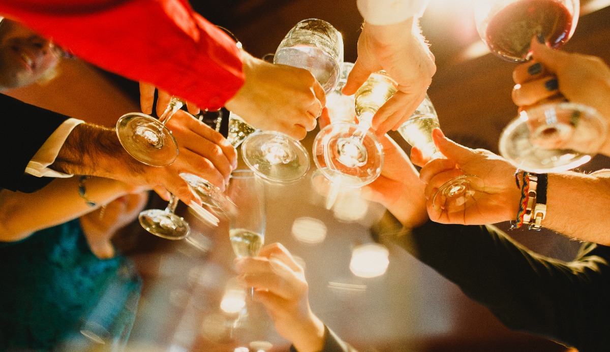 On average, how many drinks do you have at a party? Quiz Expo